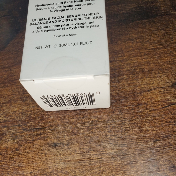 5/75$ WARDA - Hyaluronic Acid Face Neck Serum - Picture 7 of 9